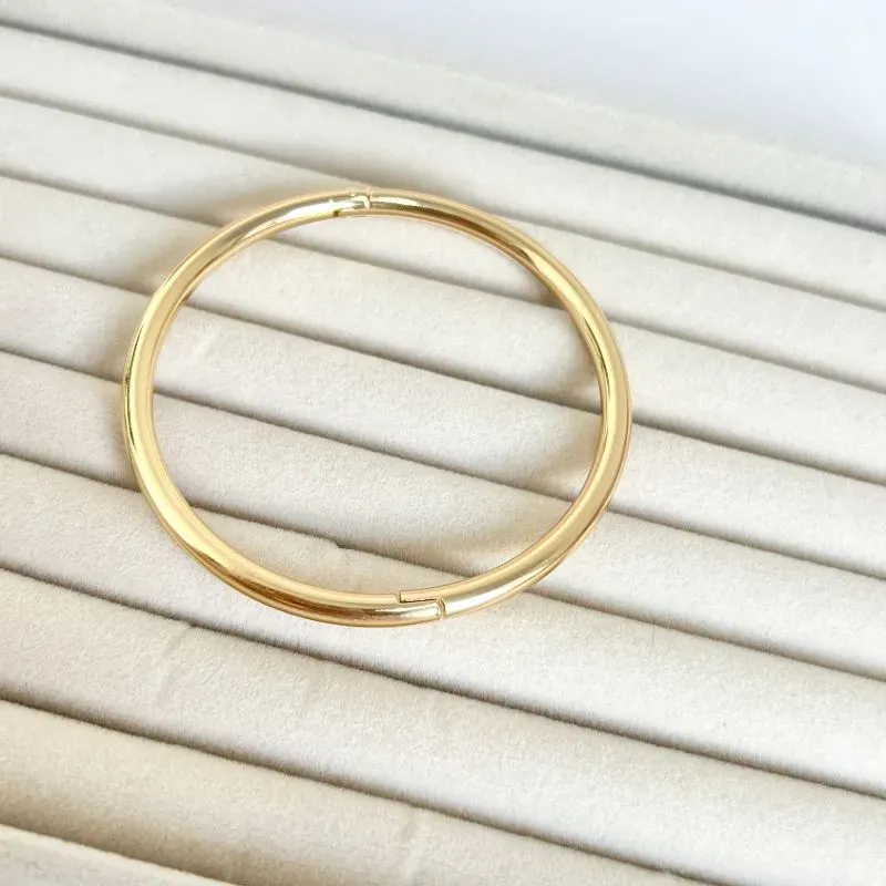 BRACELETE TUBO COM ENCAIXE BRACELETE TUBO COM ENCAIXE