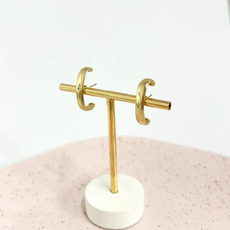 BRINCO  EAR HOOK COM UM PONTO DE LUZ BRINCO  EAR HOOK COM UM PONTO DE LUZ