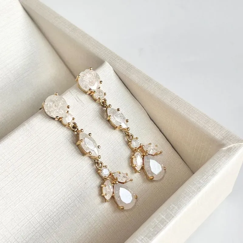 BRINCO FESTA PEDRA SNOW BRANCO BRINCO FESTA PEDRA SNOW BRANCO