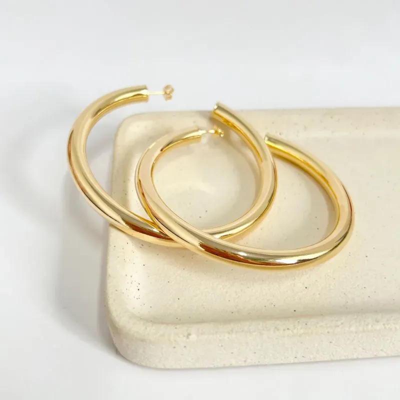 BRINCO MAXI ARGOLA TUBO 7CM BRINCO MAXI ARGOLA TUBO 7CM