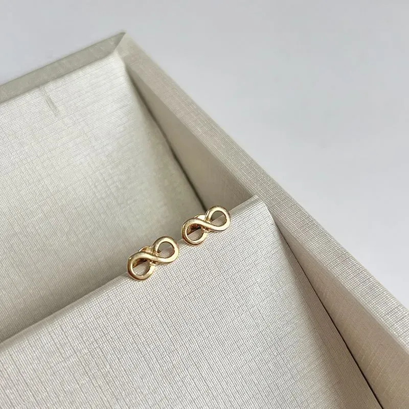 BRINCO PINO INFINITO BRINCO PINO INFINITO