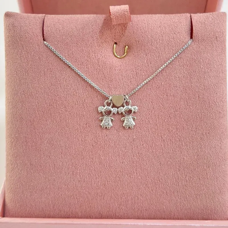 COLAR 2 MENINAS COM SEPARADOR DE CORAÇÃO COLAR 2 MENINAS COM SEPARADOR DE CORAÇÃO