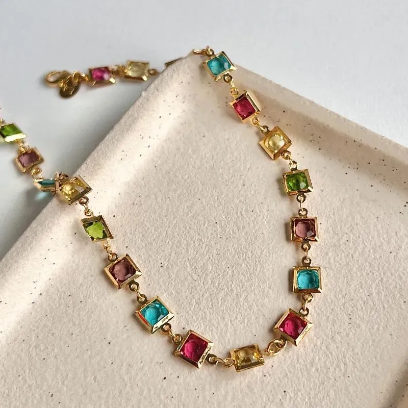 COLAR CHOKER PEDRINHA QUADRADAS COLORIDAS COLAR CHOKER PEDRINHA QUADRADAS COLORIDAS