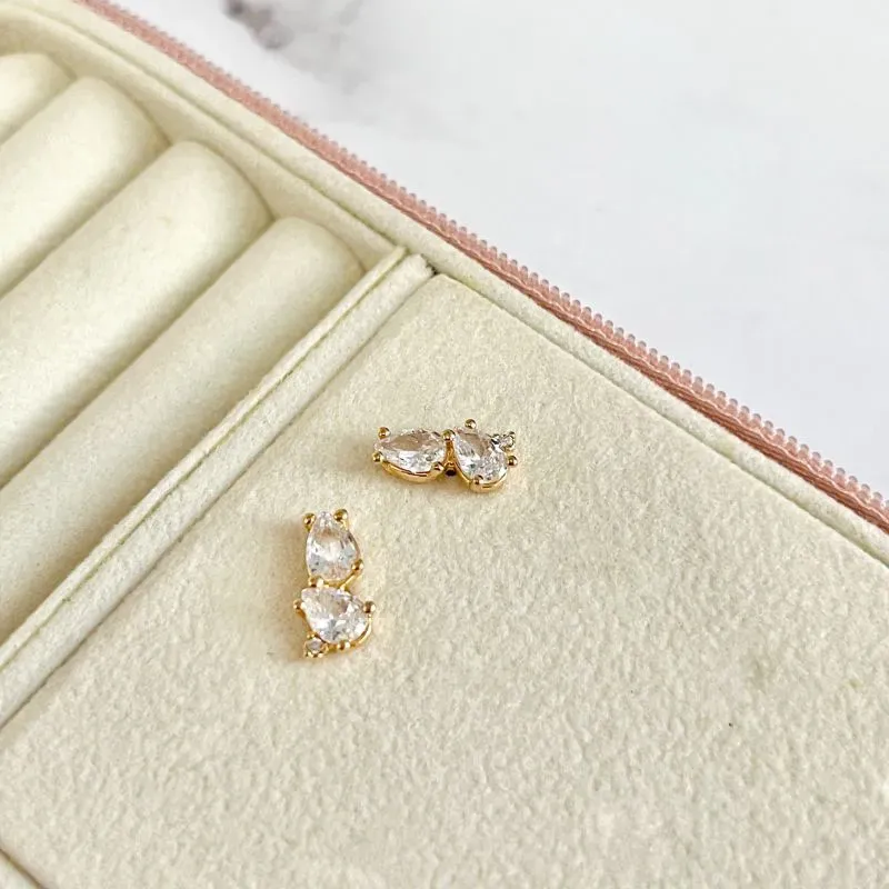 BRINCO 2 GOTAS COM MINI PONTINHO DE LUZ BRINCO 2 GOTAS COM MINI PONTINHO DE LUZ