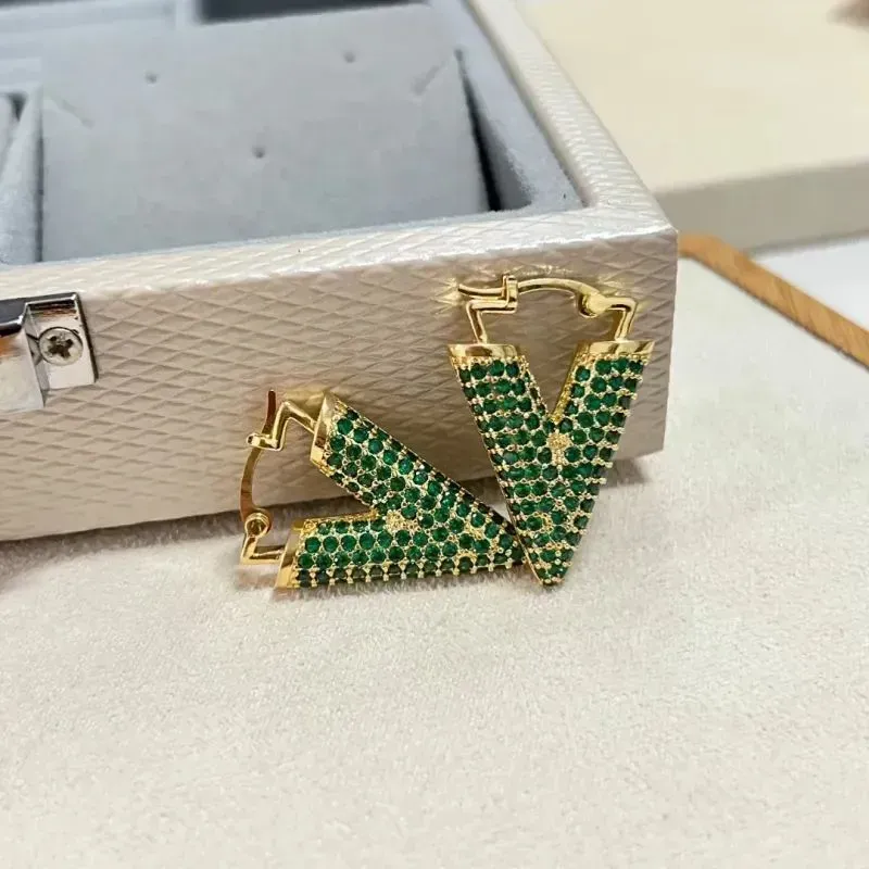 BRINCO ARGOLA V ZIRCONIAS ESMERALDA BRINCO ARGOLA V ZIRCONIAS ESMERALDA