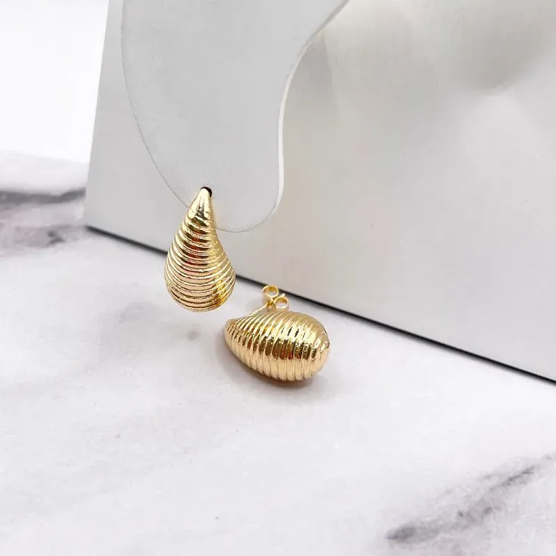 BRINCO GOTA COM RISCAS 2,9CM BRINCO GOTA COM RISCAS 2,9CM