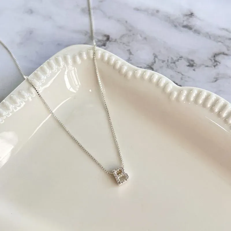 COLAR PRATA925 LETRA - B COLAR PRATA925 LETRA - B