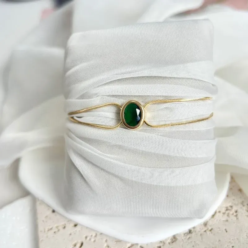 PULSEIRA RABO DE RATO COM PEDRA OVAL VERDE ESMERALDA PULSEIRA RABO DE RATO COM PEDRA OVAL VERDE ESMERALDA