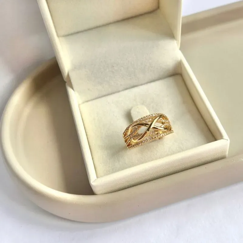 ANEL INFINITO CRAVEJADO ANEL INFINITO CRAVEJADO