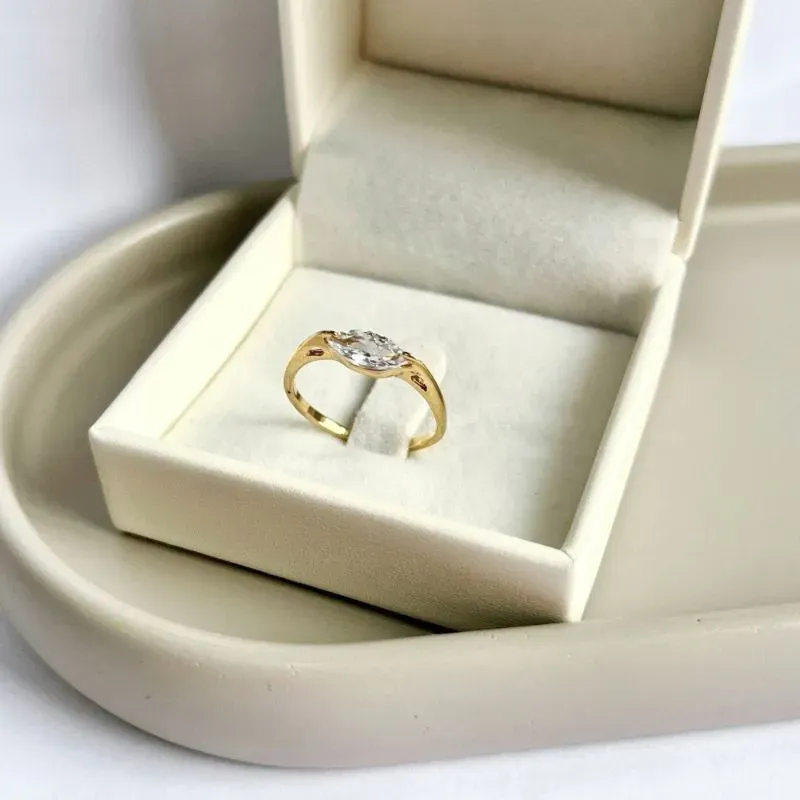 ANEL PEDRA NAVETE ANEL PEDRA NAVETE