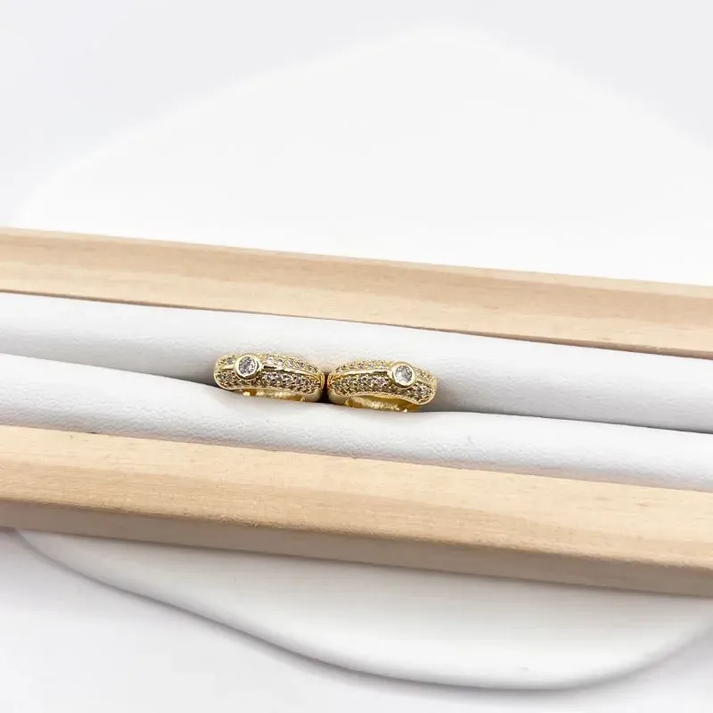 BRINCO ARGOLA ARTICULADA PONTO DE LUZ E MICRO ZIRCONIAS BRINCO ARGOLA ARTICULADA PONTO DE LUZ E MICRO ZIRCONIAS