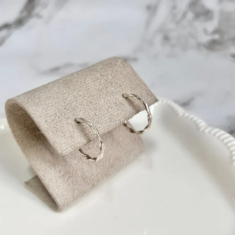 BRINCO PRATA925 ARGOLA 2CM TORCIDA SEM TARRAXA BRINCO PRATA925 ARGOLA 2CM TORCIDA SEM TARRAXA