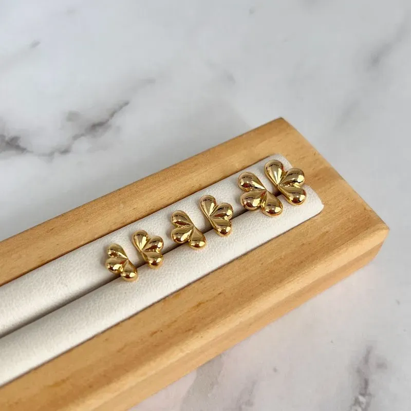 TRIO BRINCO PINO 3 PÉTALAS TRIO BRINCO PINO 3 PÉTALAS