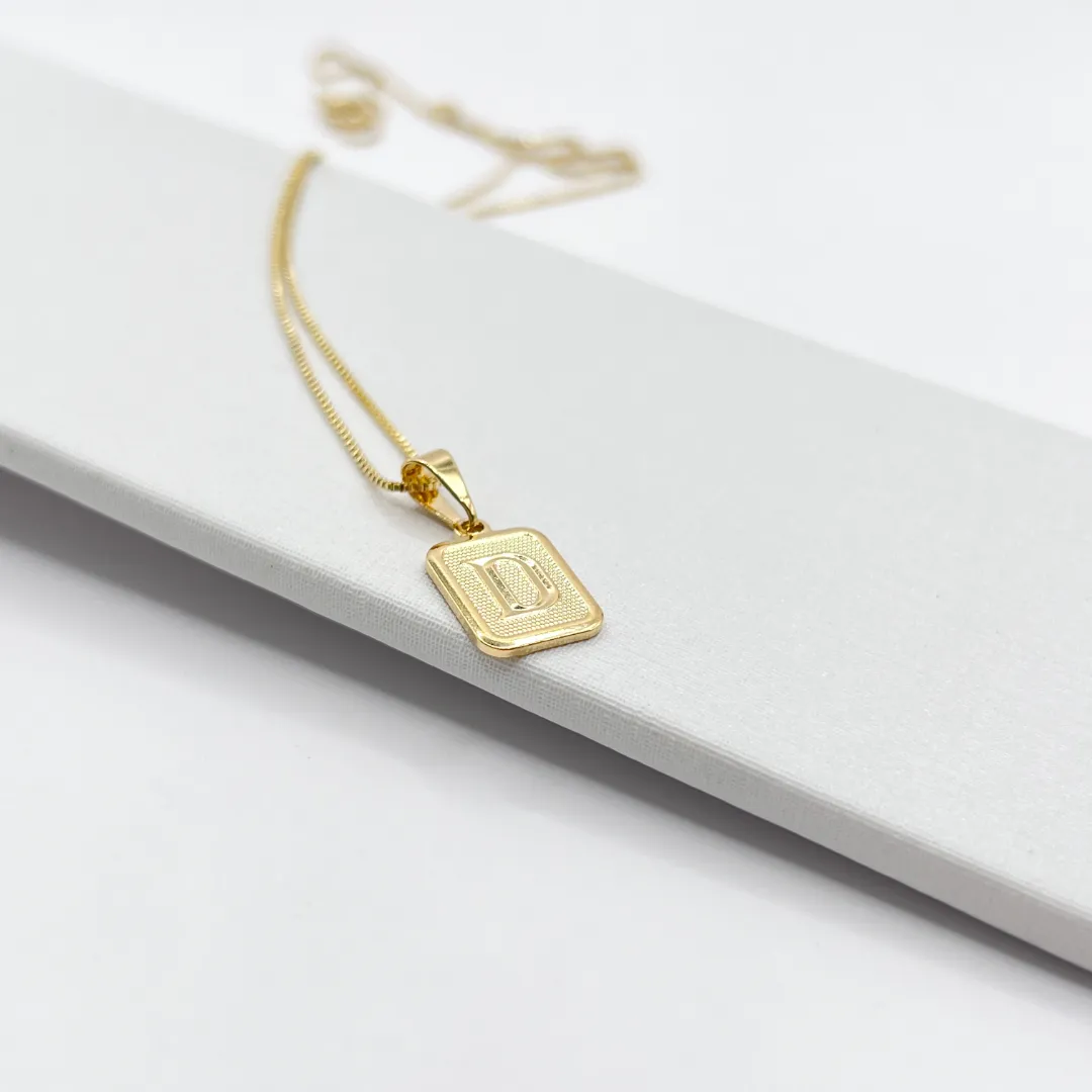 COLAR PINGENTE MINI 1X1 MEDALHA DE LETRA - D