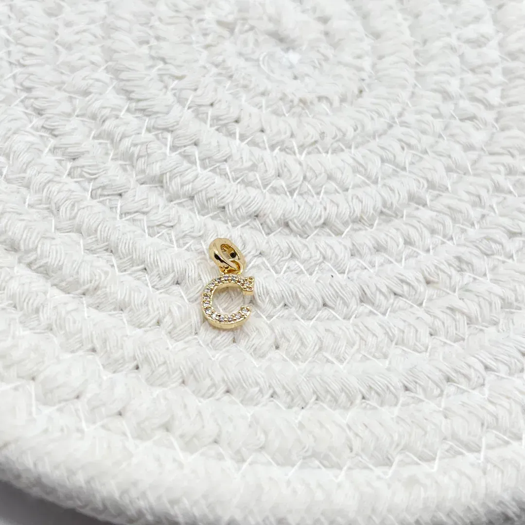 PINGENTE (CHARMS) LETRA 1CM C