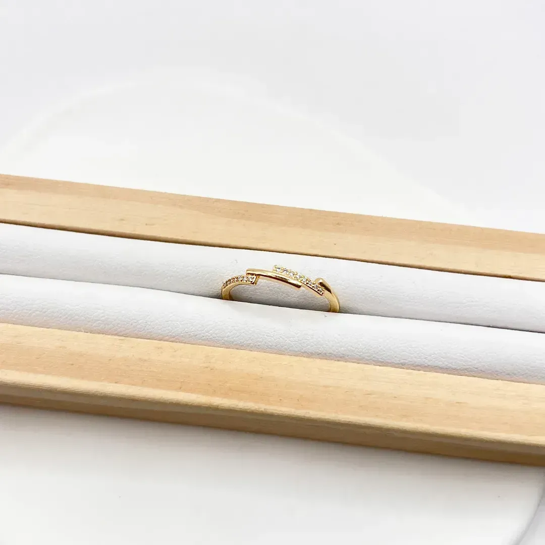 ANEL CAMADAS COM MICRO ZIRCONIAS