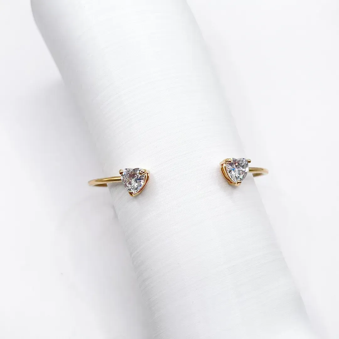 BRACELETE ABERTO 2 CORAÇÕES DE ZIRCONIA