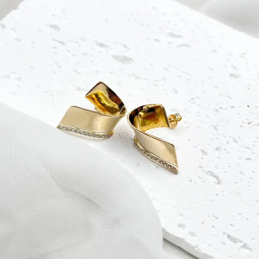 BRINCO MOVIMENTO COM MICRO ZIRCONIA