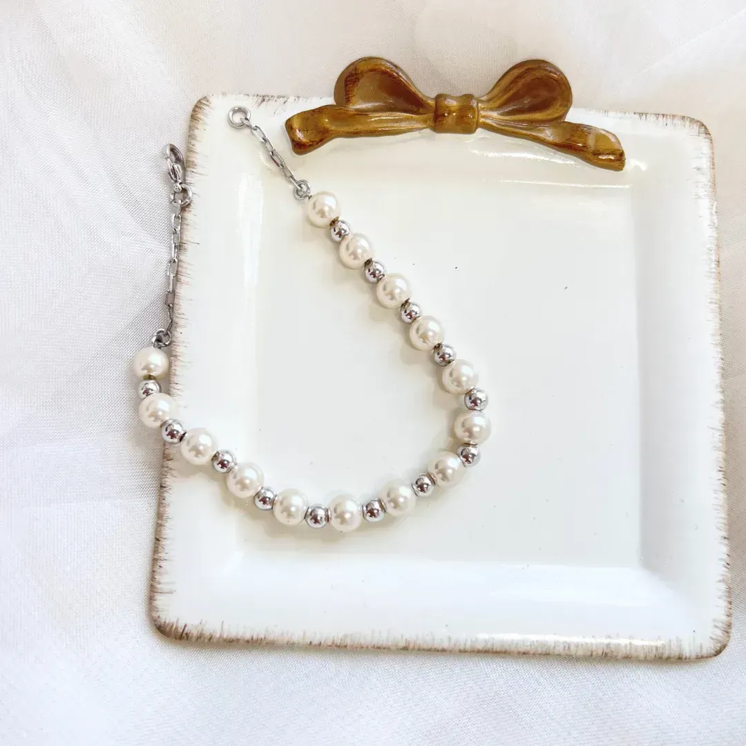 PULSEIRA PÉROLAS E BOLINHAS