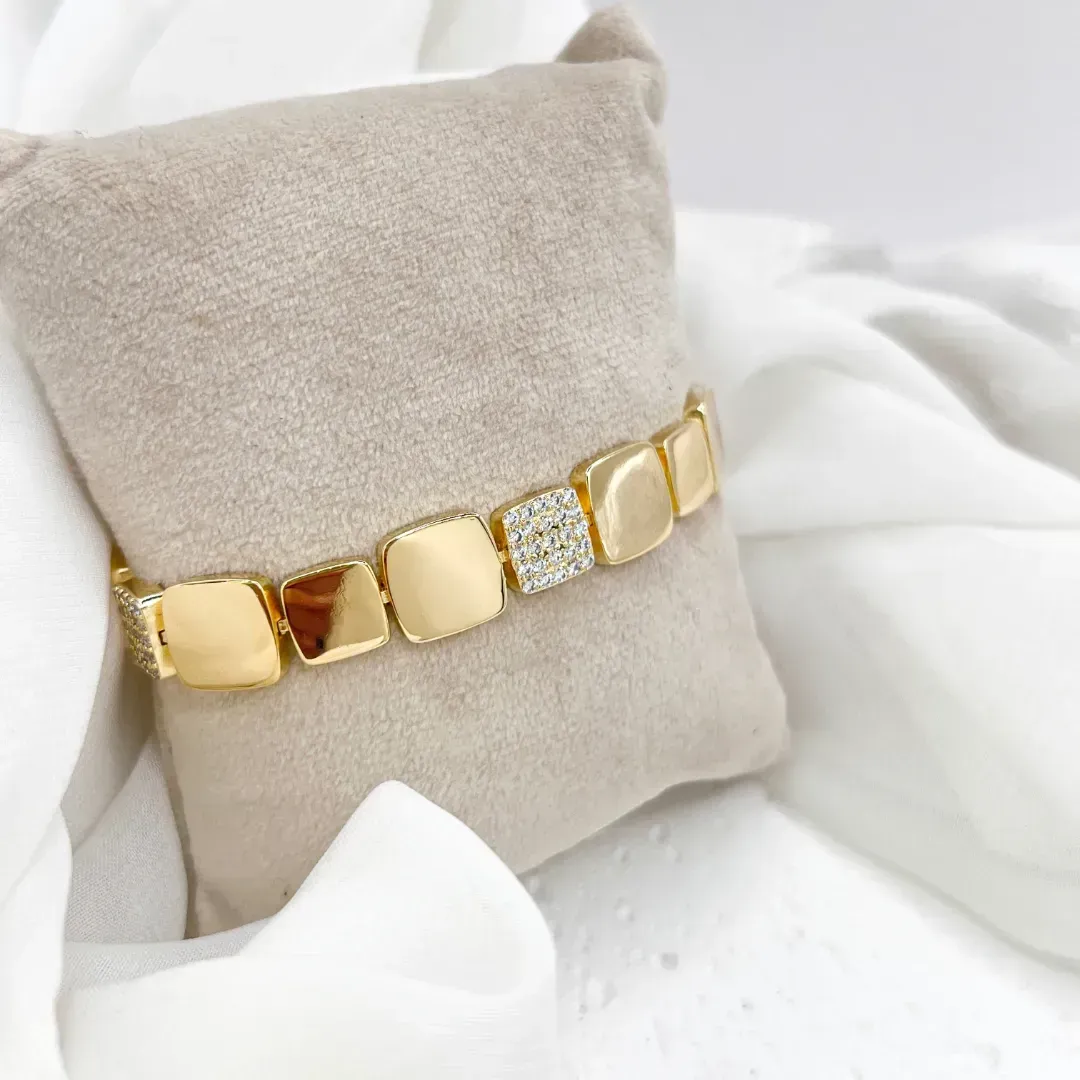 PULSEIRA QUADRADOS LISOS E MICRO ZIRCONIAS