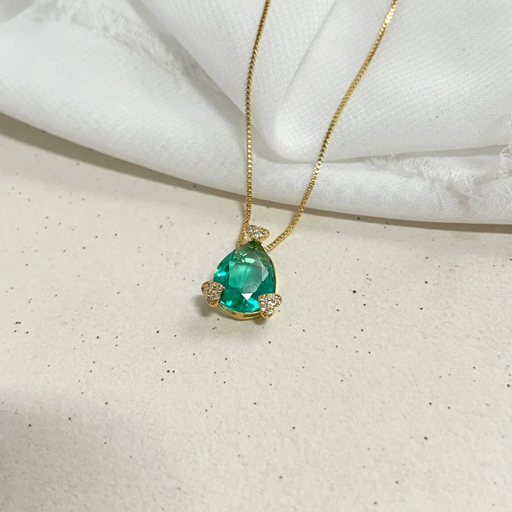 COLAR GOTA COM DETALHES EM CORAÇÃO DE MICRO ZIRCONIAS