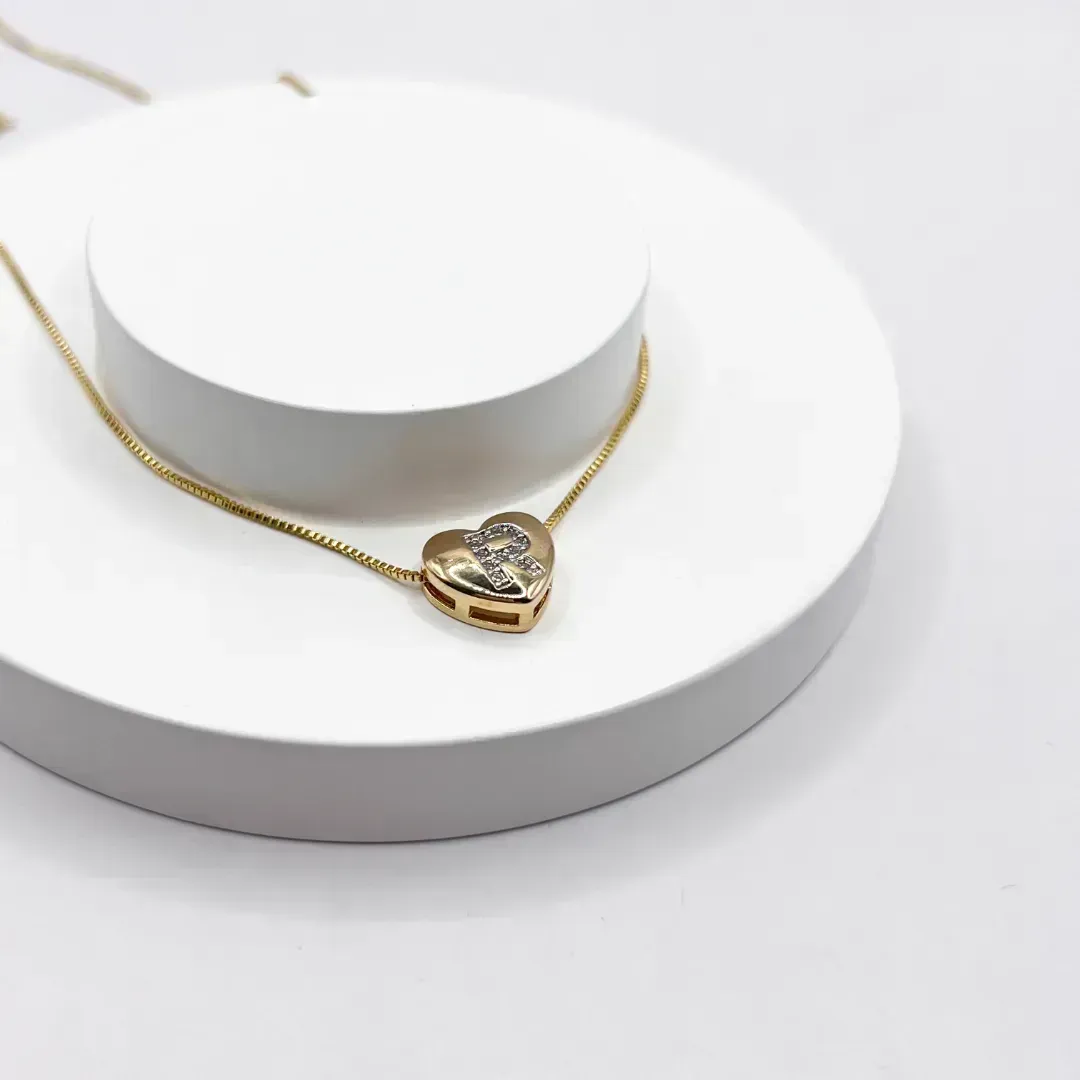 COLAR LETRA CORAÇÃO 1CM COM LETRA CRAVEJADA - R