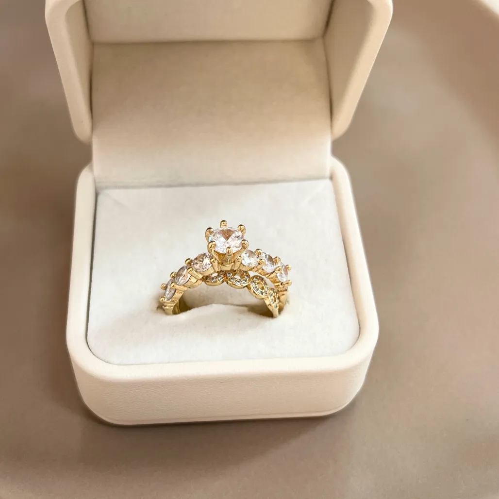 ANEL SOLITÁRIO COM ZIRCONIAS 2 AROS