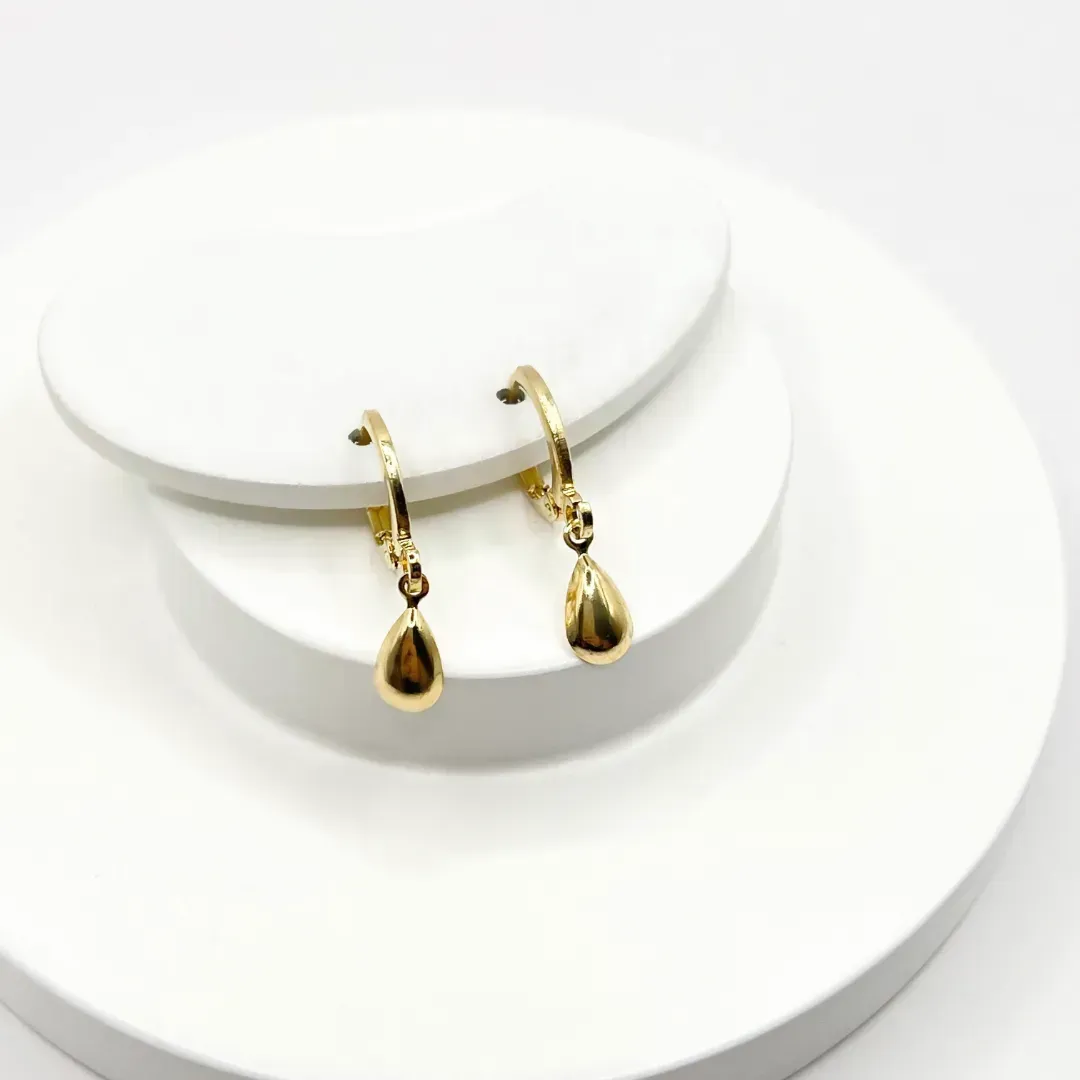 BRINCO ARGOLA CLICK GOTA LISA