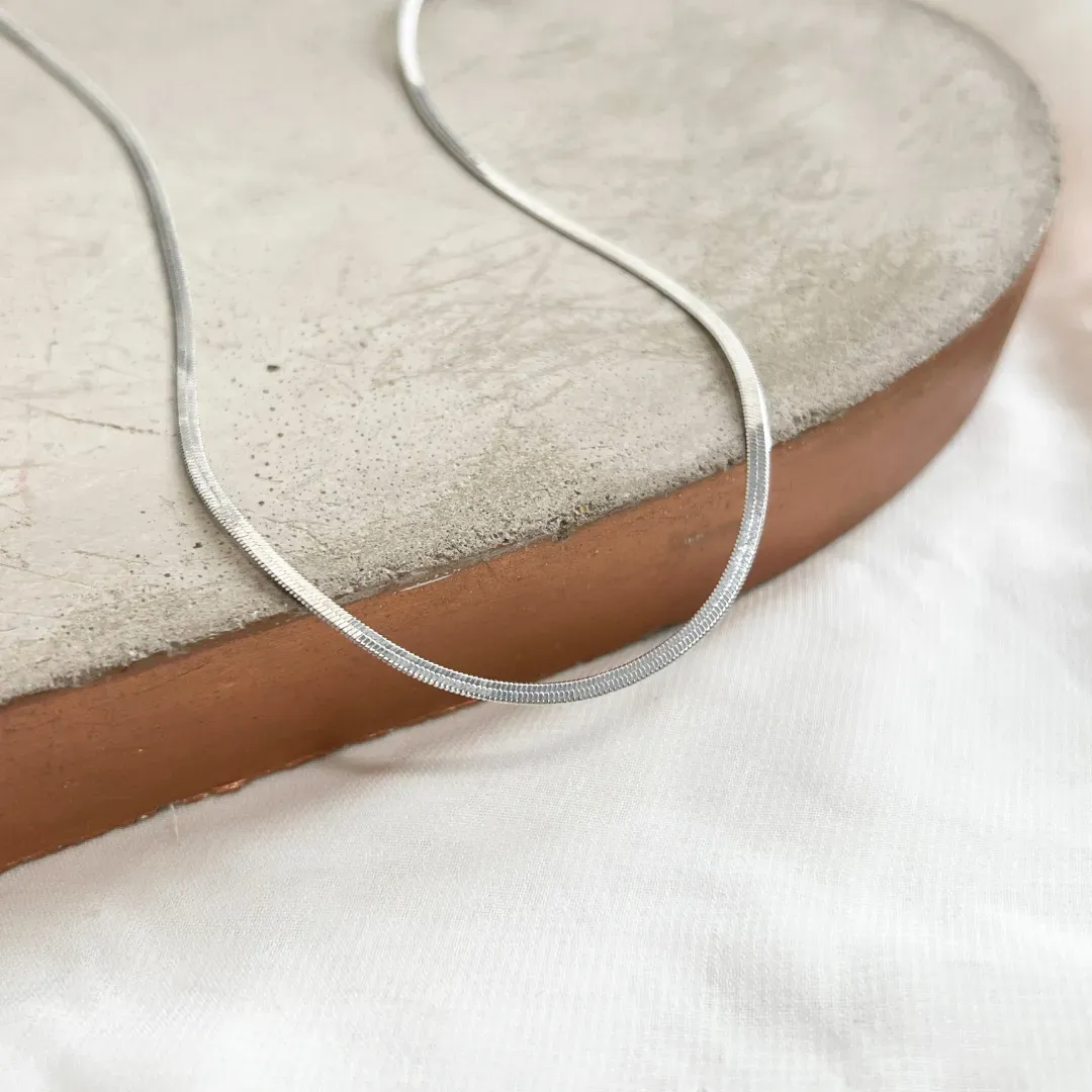 COLAR CHOKER FITA ITALIANA 2MM - 45CM