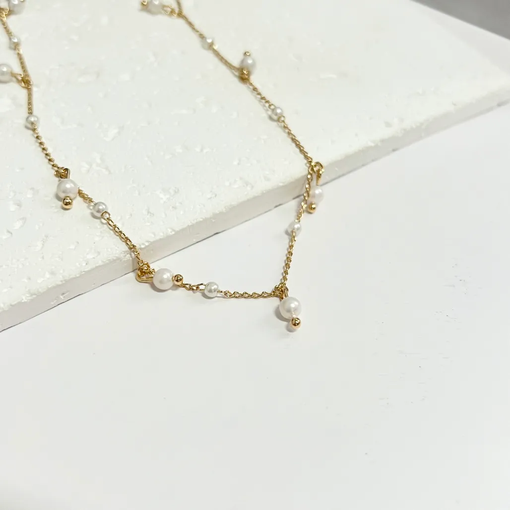 COLAR CHOKER PÉROLAS 35CM + 5CM EXTENSOR