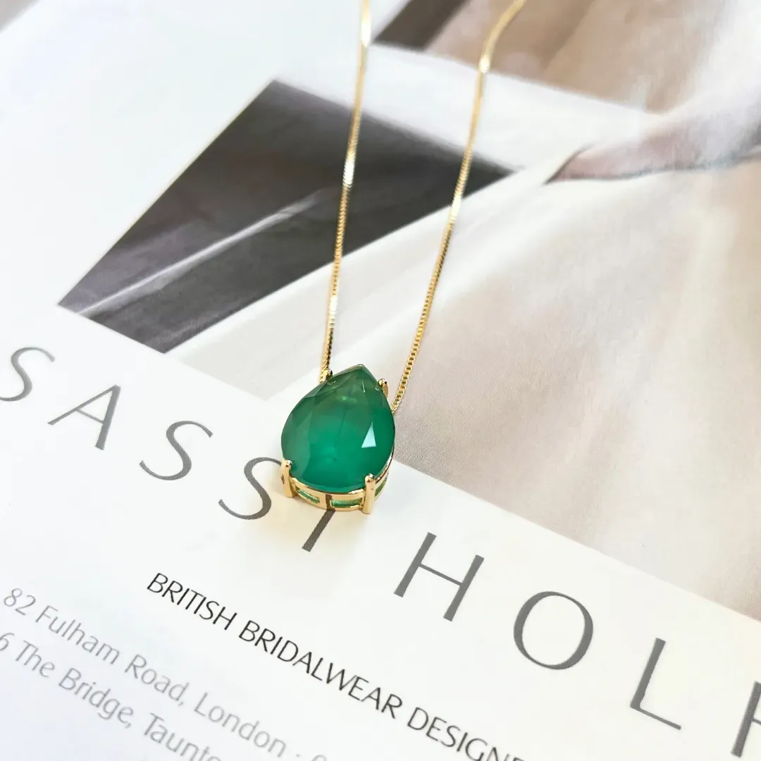 COLAR GARGANTILHA COM GOTA VERDE