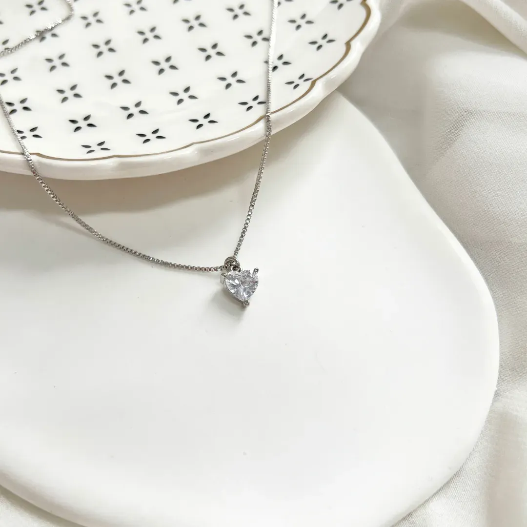 COLAR PINGENTE CORAÇÃO ZIRCONIA