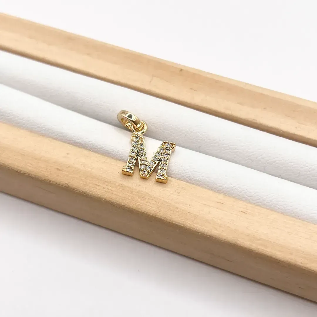 PINGENTE (CHARMS) LETRA 1CM M