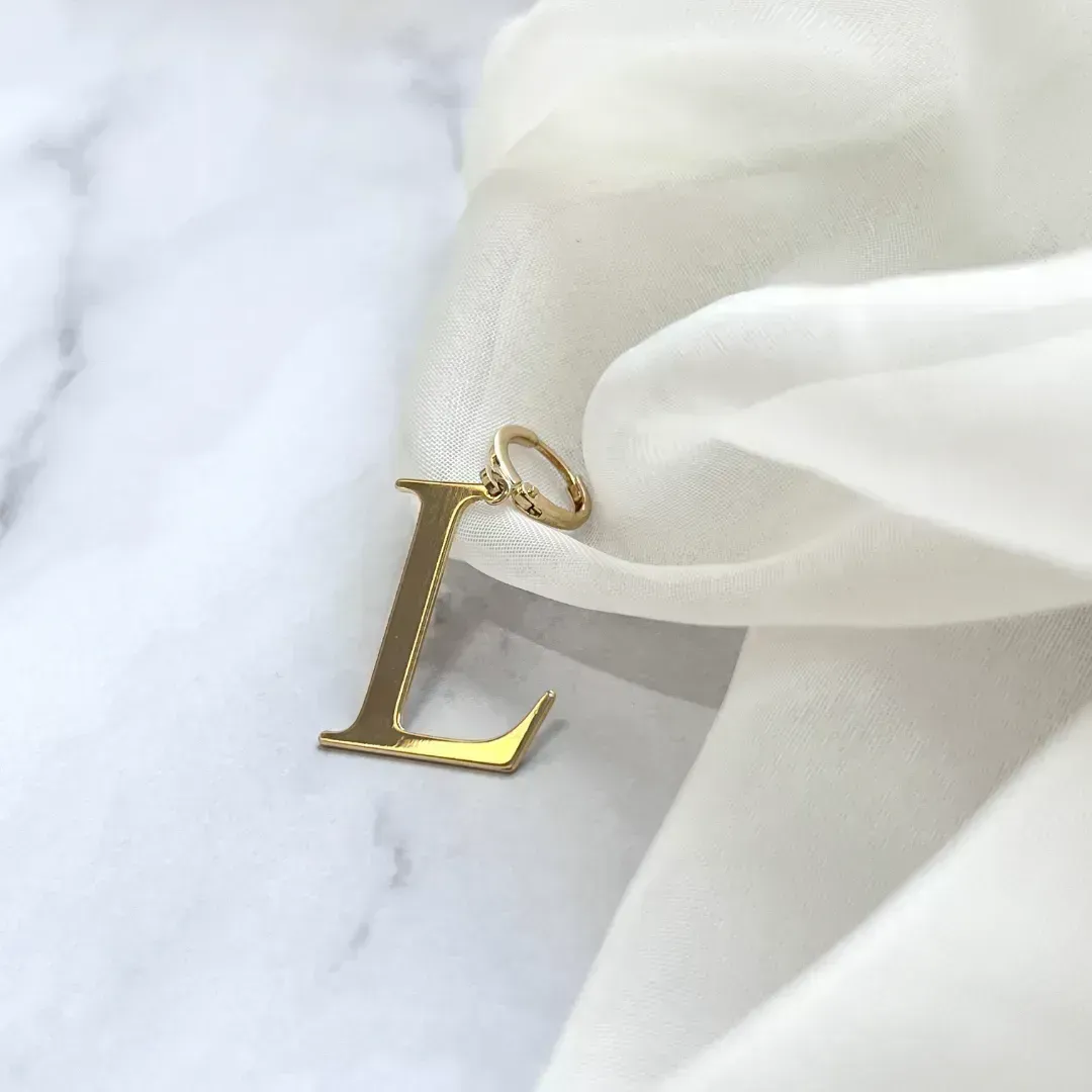 PINGENTE LETRA 2,5CM - L