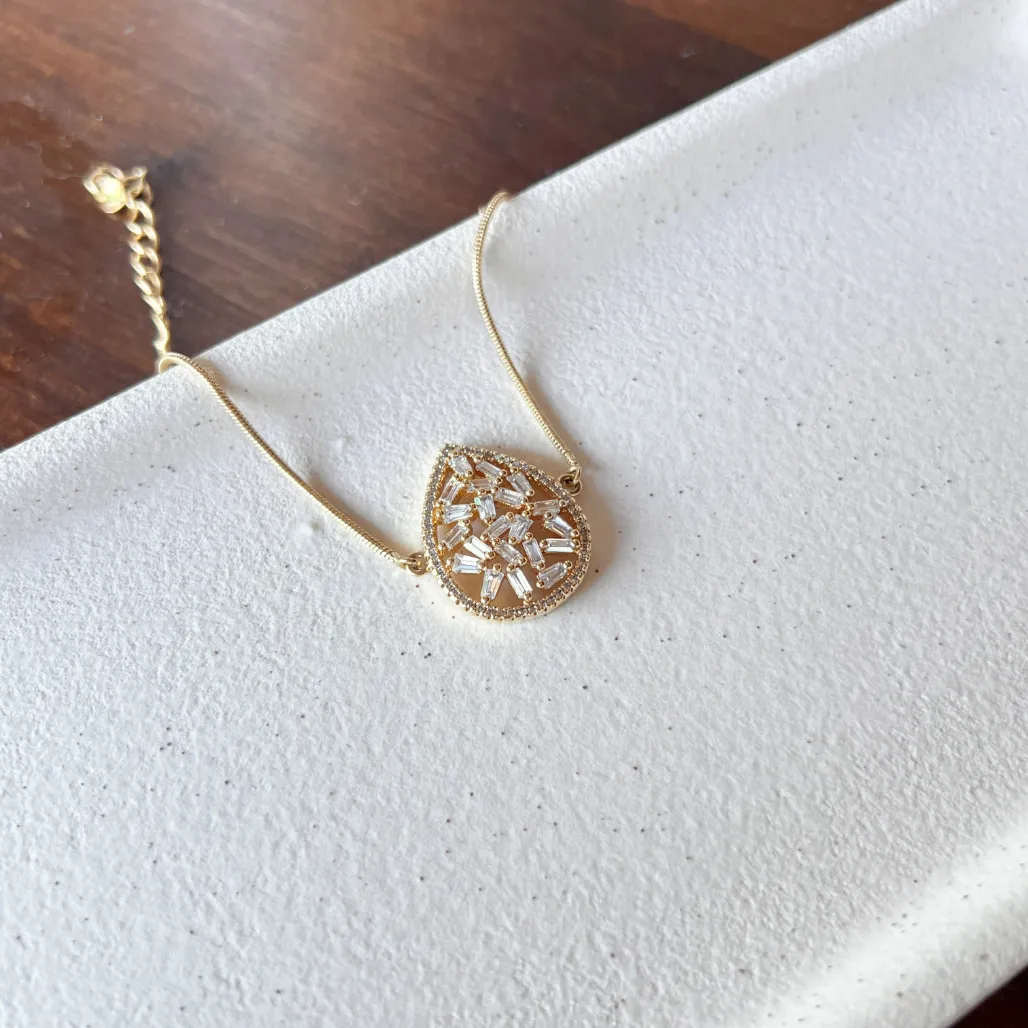 PULSEIRA GOTA COM PEDRAS BAGUETES