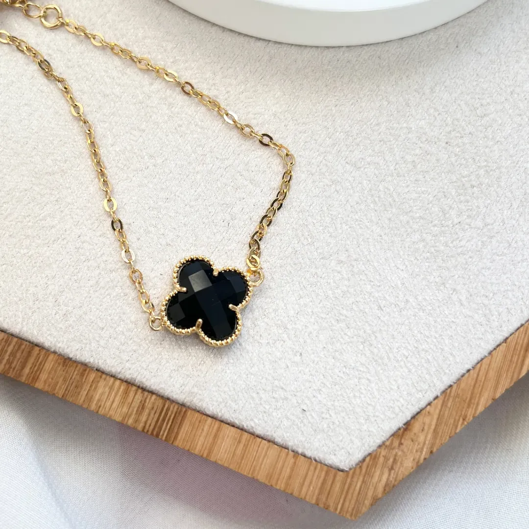PULSEIRA TREVO  PRETO