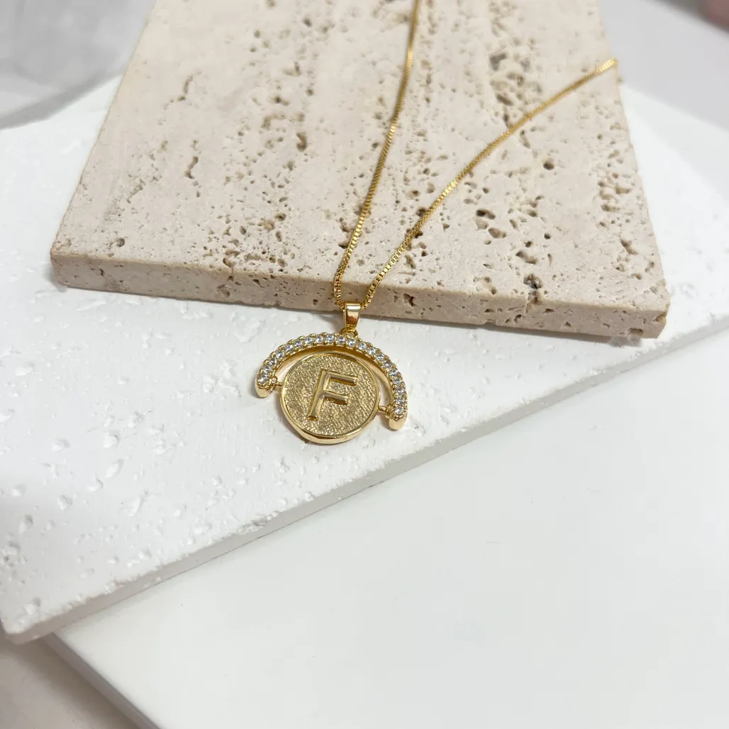 COLAR LETRA GIRATÓRIA ZIRCONIA CRISTAL - F