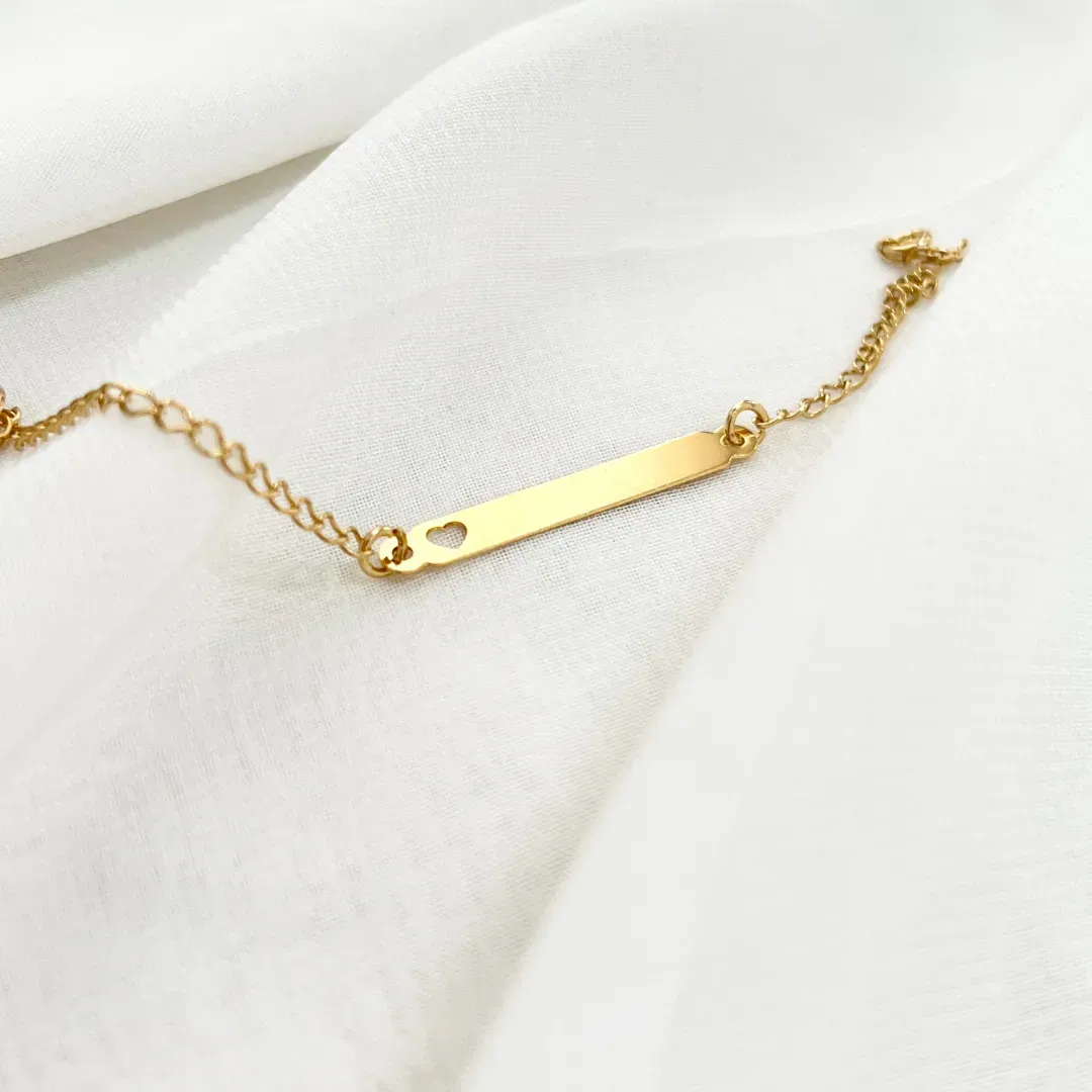 PULSEIRA DE PLACA INFANTIL PARA GRAVAÇÃO COM CORAÇÃO VAZADO