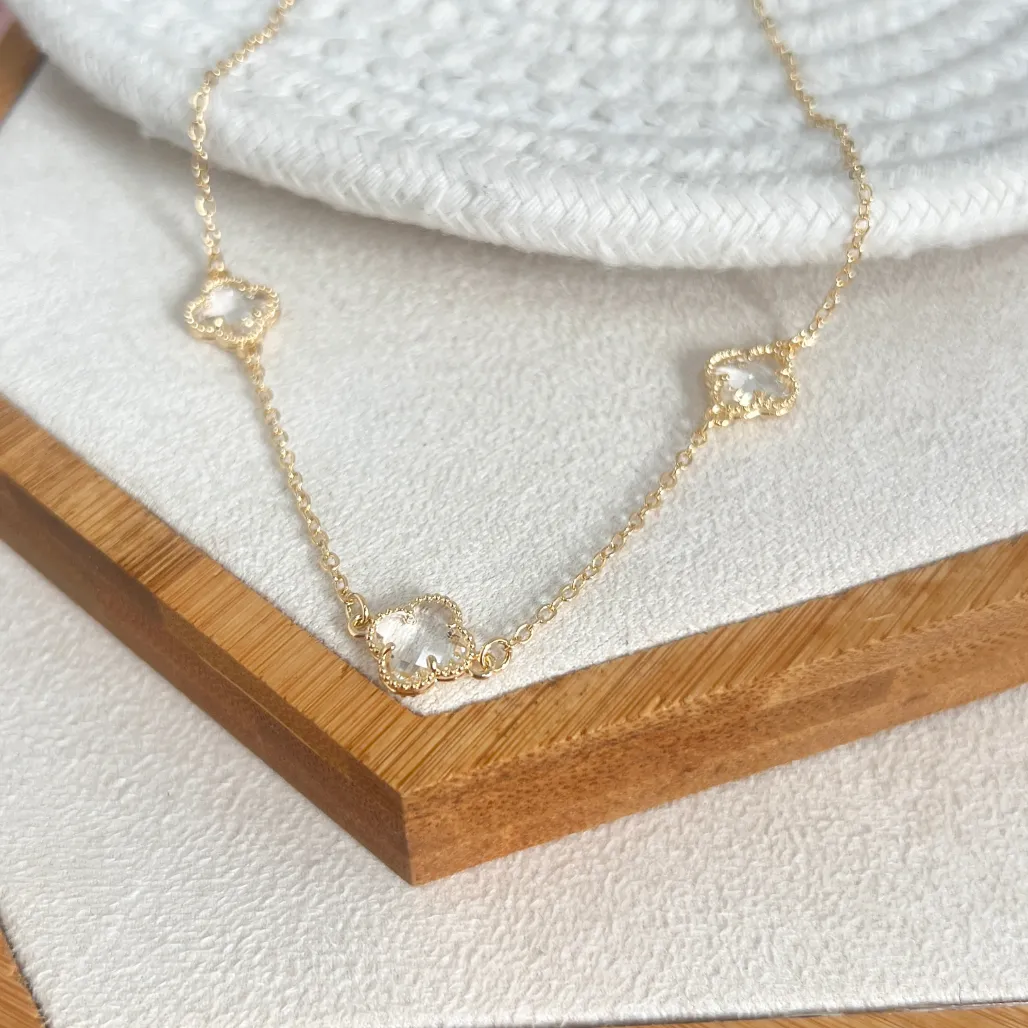 COLAR CHOKER 3 MINI TREVOS CRISTAL 40CM