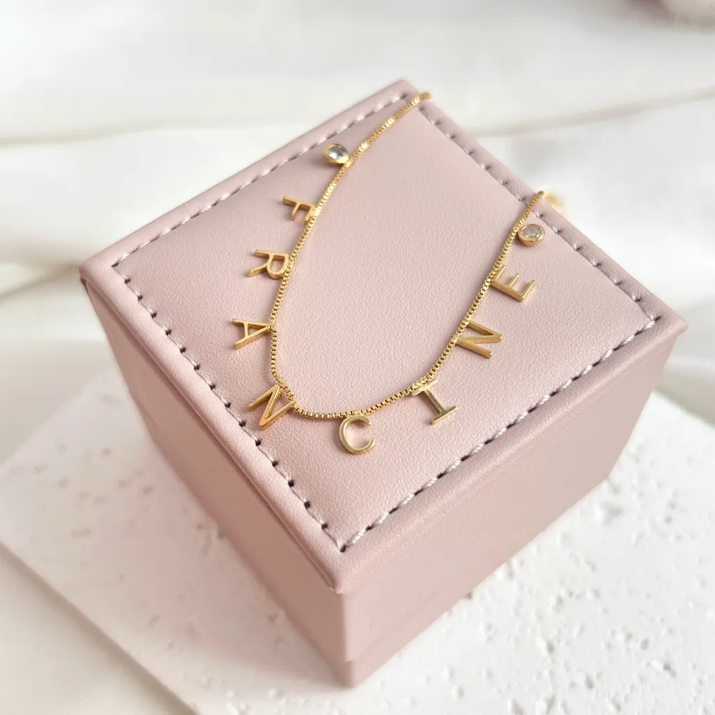 COLAR PERSONALIZADO 8 LETRAS E ZIRCONIAS INICIO E FIM - FRANCINE