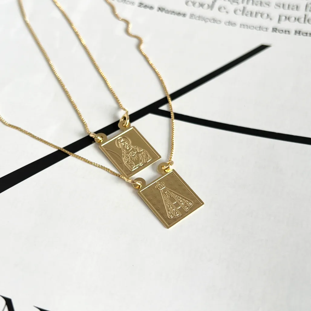 ESCAPULÁRIO PLACA NOSSA SENHORA DE APARECIDA E SAGRADO CORAÇÃO