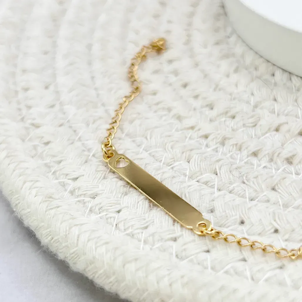 PULSEIRA DE PLACA INFANTIL PARA GRAVAÇÃO COM CORAÇÃO VAZADO