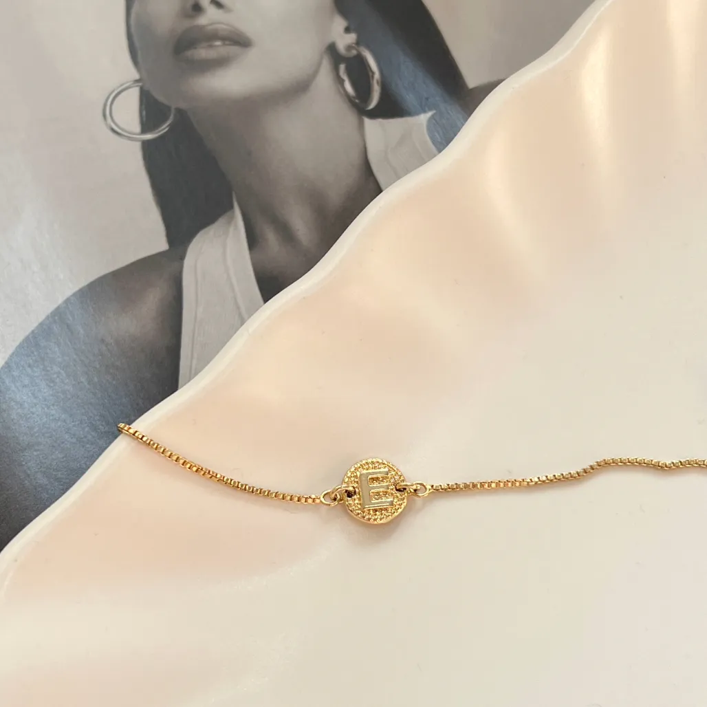PULSEIRA LETRA - E