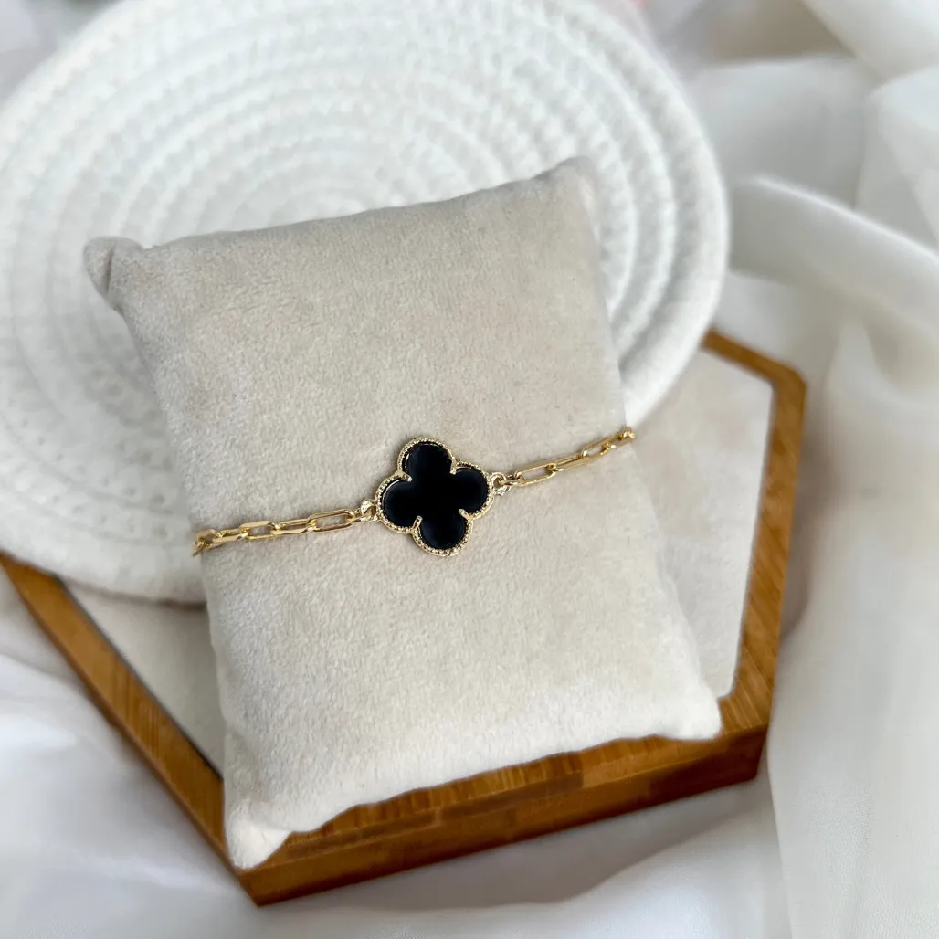 PULSEIRA TREVO PRETO ACRÍLICO