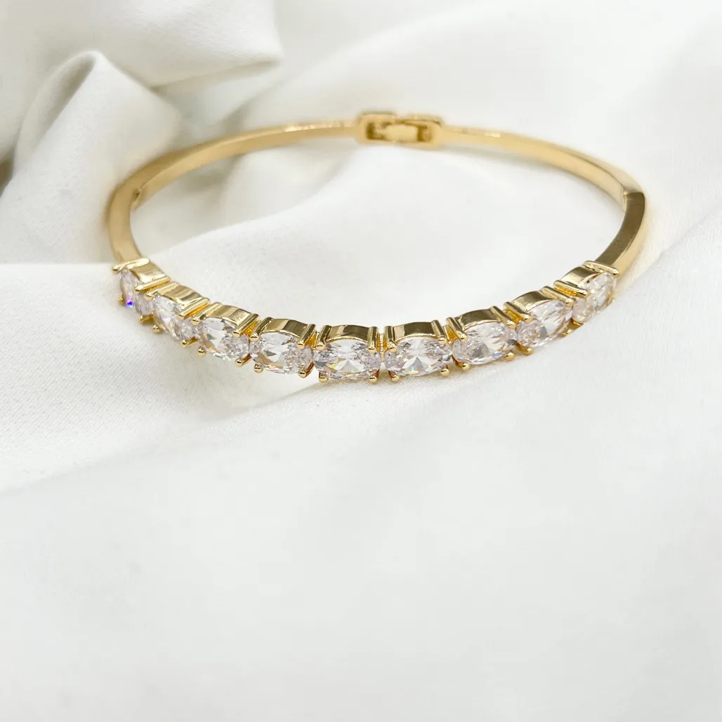BRACELETE  COM FECHO E 9 PEDRAS OVAIS CRISTAL