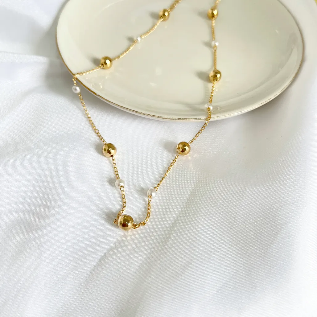 COLAR  CHOKER PÉROLAS E BOLINHAS 3D  45CM