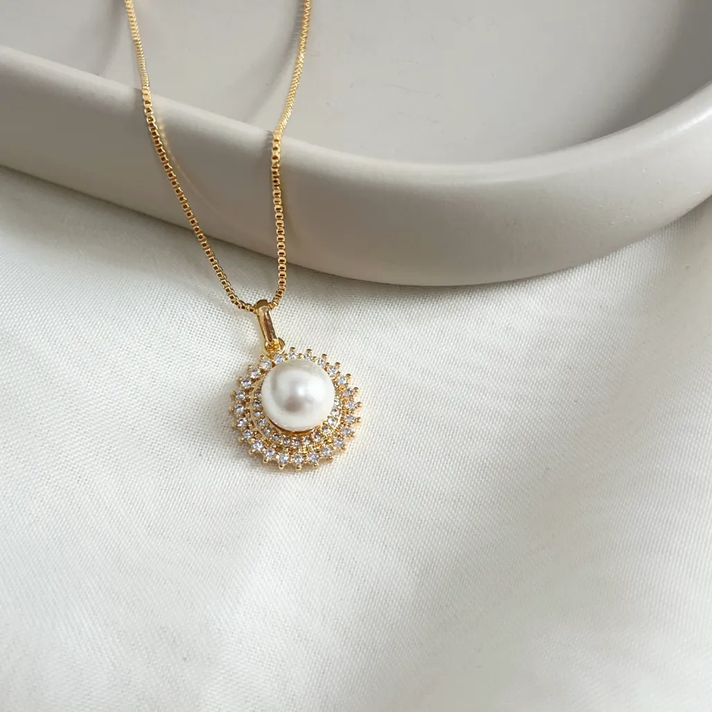 COLAR PÉROLA COM MICRO ZIRCONIAS EM VOLTA