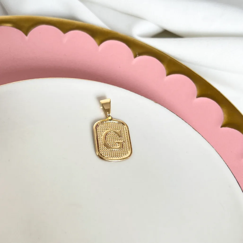 PINGENTE MEDALHA PEQUENA DE LETRA - G