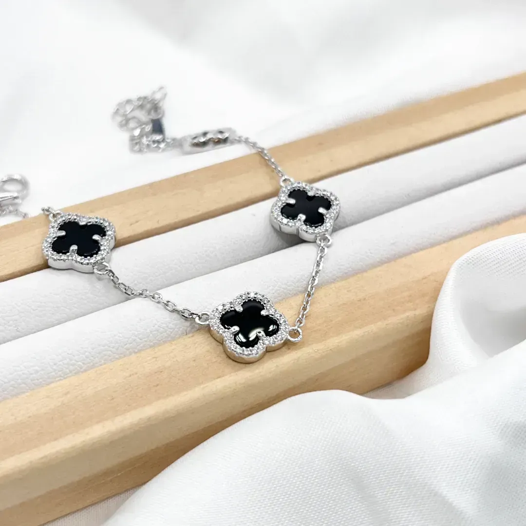 PULSEIRA PRATA925 TREVO EM MADRE PÉROLA PRETA