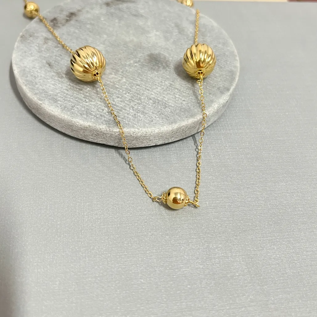 COLAR CHOKER ESFERAS